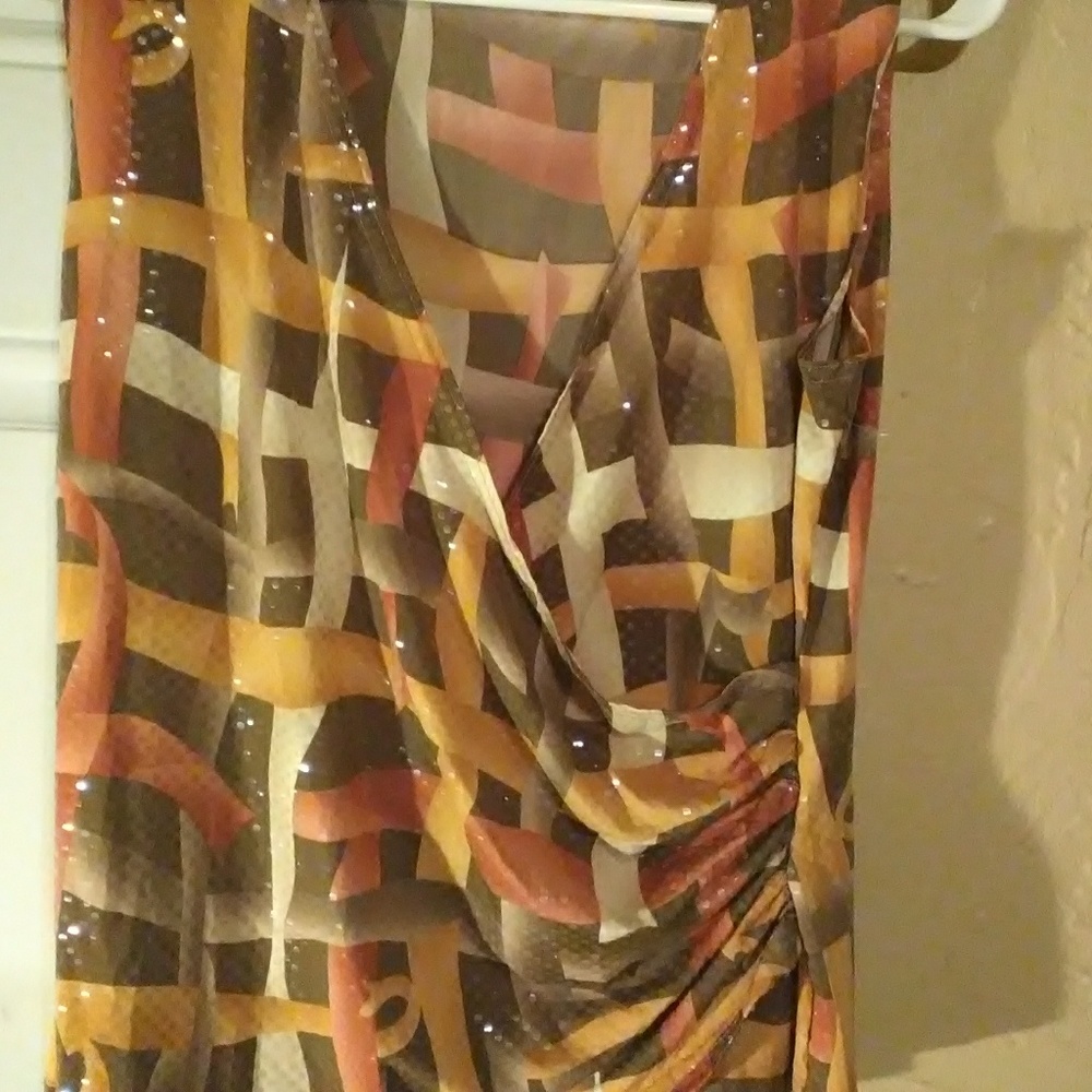 "Ness" Sleeveless shimmery blouse